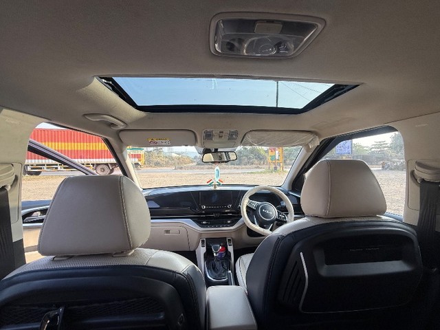 Second-hand 2023 Kia Carens Luxury Plus Diesel AT for sale in Thane-7
