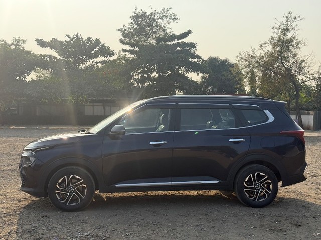 Second-hand 2023 Kia Carens Luxury Plus Diesel AT for sale in Thane-2