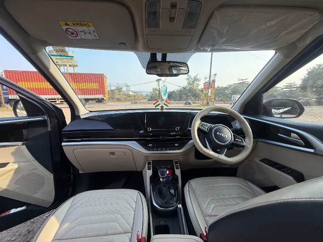 Second-hand 2023 Kia Carens Luxury Plus Diesel AT for sale in Thane-6