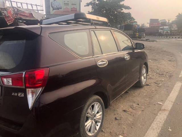 Second-hand 2016 Toyota Innova 2.5 G (Diesel) 7 Seater BS IV for sale in Ranchi-3