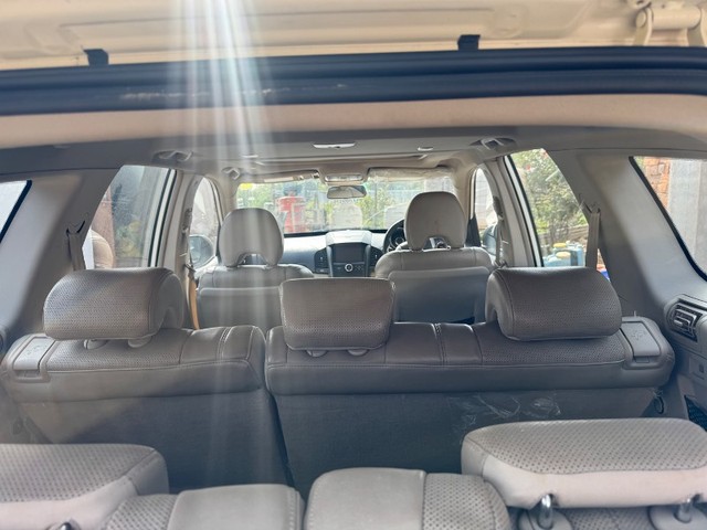 Second-hand 2015 Mahindra XUV500 R W10 FWD for sale in Shivpuri-5