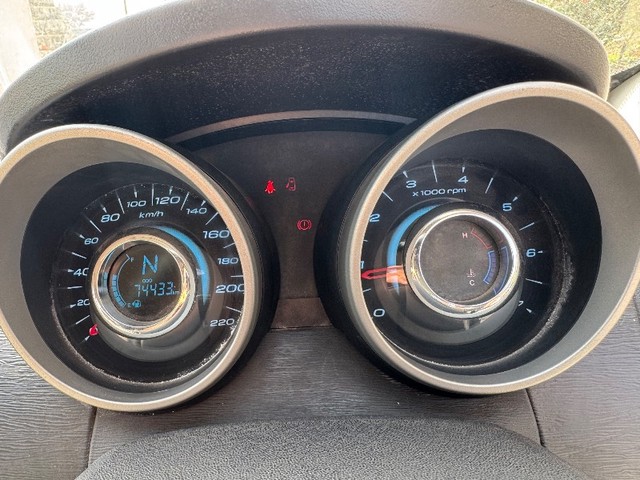 Second-hand 2015 Mahindra XUV500 R W10 FWD for sale in Shivpuri-6