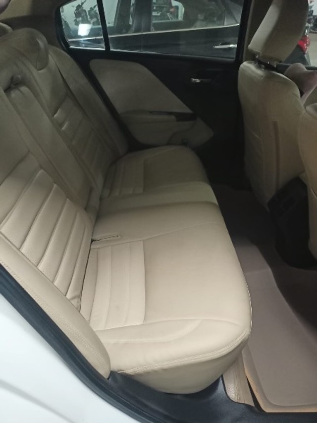 Second-hand 2017 Honda City i DTec SV for sale in Rajkot-5