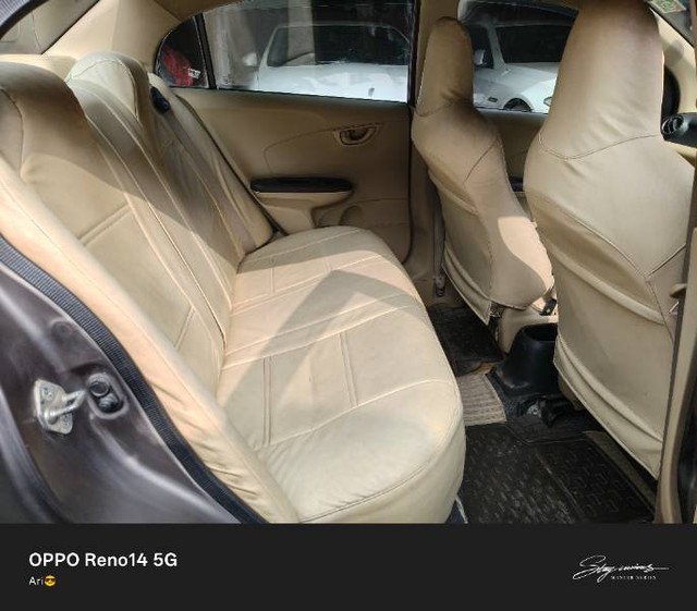 Second-hand 2013 Honda Amaze S i-Vtech for sale in Howrah-9