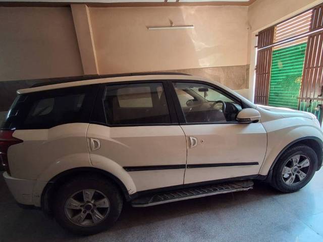 https://images10.gaadi.com/usedgaadi-sellcar/UsedCar/a663d22d-c130-4ffa-adec-5773fdbc7925/07a66f78-a45e-40e0-b110-35cd5969f6b1.jpeg?imwidth=6402