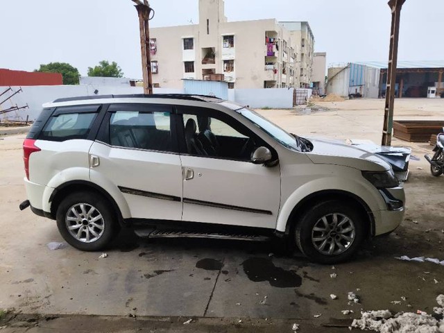 Second-hand 2017 Mahindra XUV500 R W10 FWD for sale in Gandhinagar-1