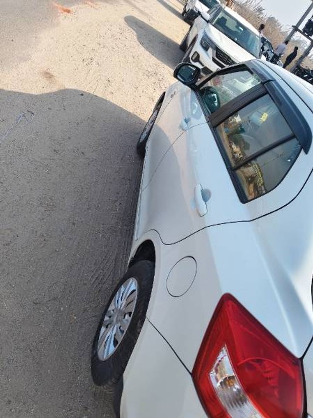 Second-hand 2017 Maruti Suzuki Swift Dzire LXI Optional-O for sale in Charkhi Dadri-2