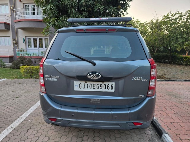 Mahindra XUV500 W6 2WD Second-hand 2014 Mahindra XUV500 W6 2WD for sale in Moti Khavdi-1