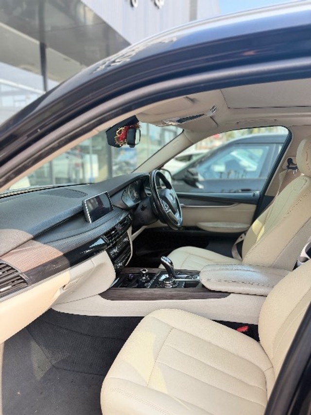 Second-hand 2015 BMW X5 xDrive 30d for sale in Thiruvananthapuram-2