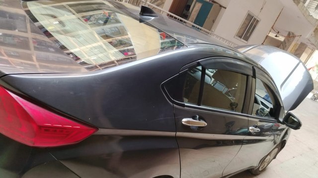 Second-hand 2016 Honda City i VTEC VX for sale in Vasai-7