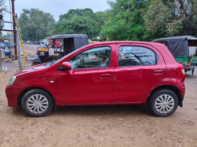 Second-hand 2014 Toyota Etios Liva Diesel for sale in Dehri on Sone-2