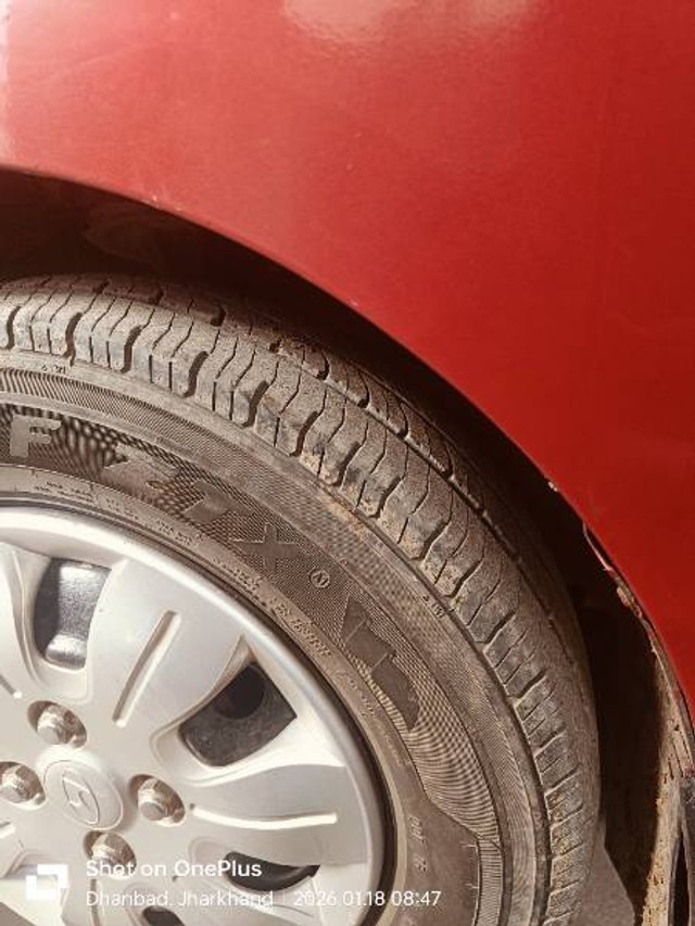 Second-hand 2009 Hyundai i10 Era for sale in Dhanbad-2