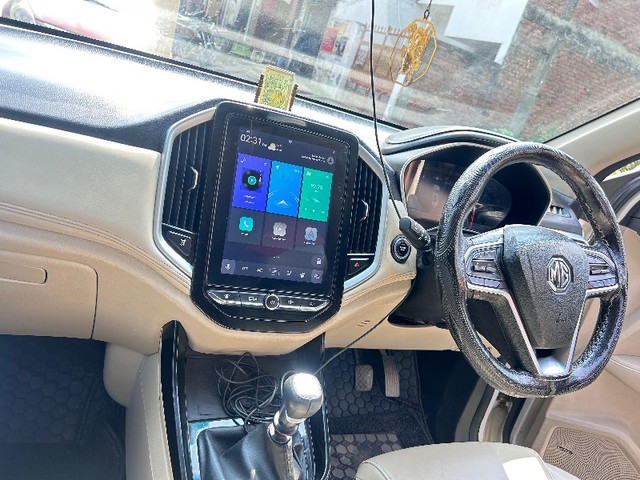 Second-hand 2022 MG Hector Hybrid Sharp MT for sale in Agra-7