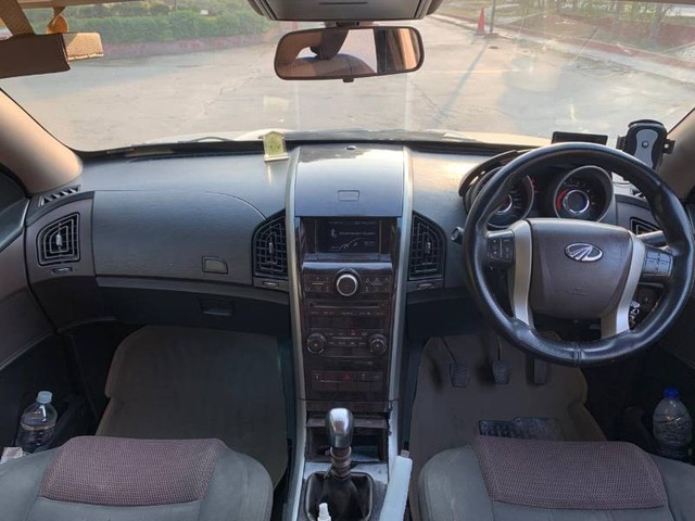 Second-hand 2013 Mahindra XUV500 W8 2WD for sale in Pali-8