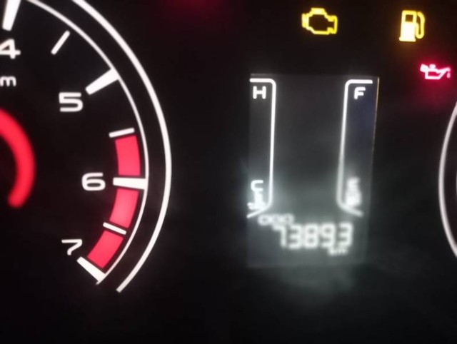 Second-hand 2018 Mahindra KUV 100 NXT D75 K2 for sale in Bhiwadi-2