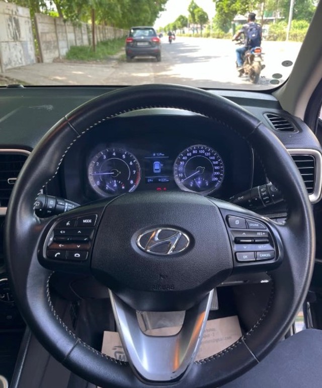 Second-hand 2019 Hyundai Venue SX Opt Turbo BSIV for sale in Jamnagar-4