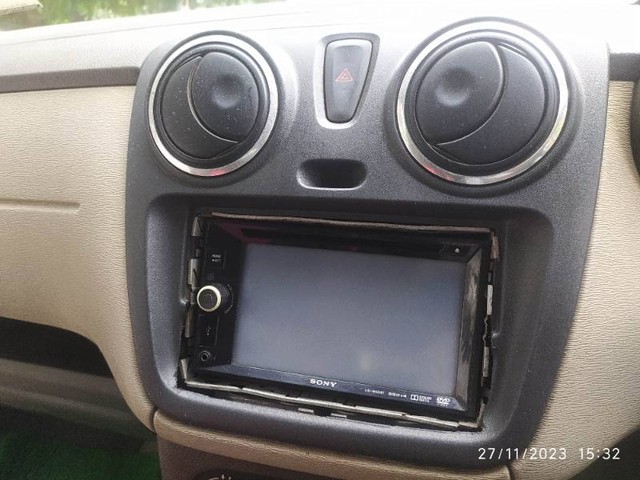 Second-hand 2015 Renault Lodgy 110PS RxZ 8 Seater for sale in Latur-11