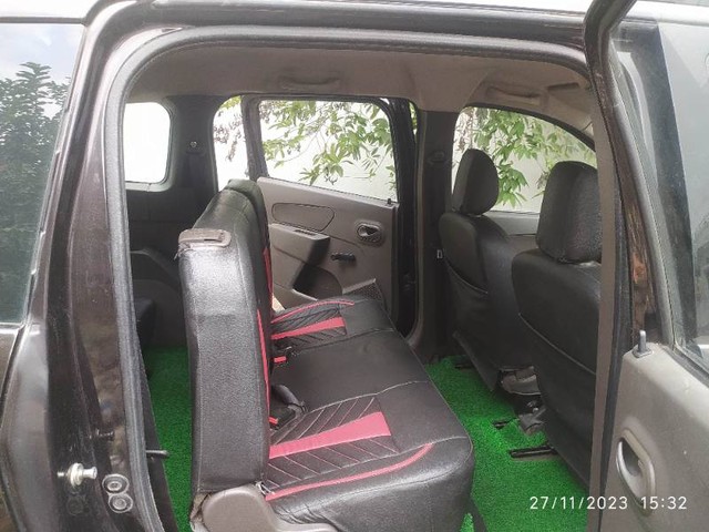 Second-hand 2015 Renault Lodgy 110PS RxZ 8 Seater for sale in Latur-10