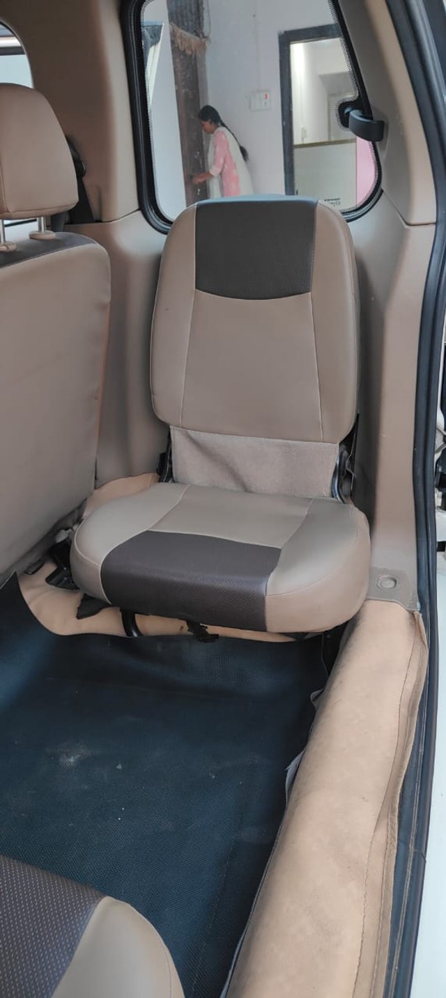 Second-hand 2020 Mahindra TUV 300 T4 Plus BSIV for sale in Chhindwara-6