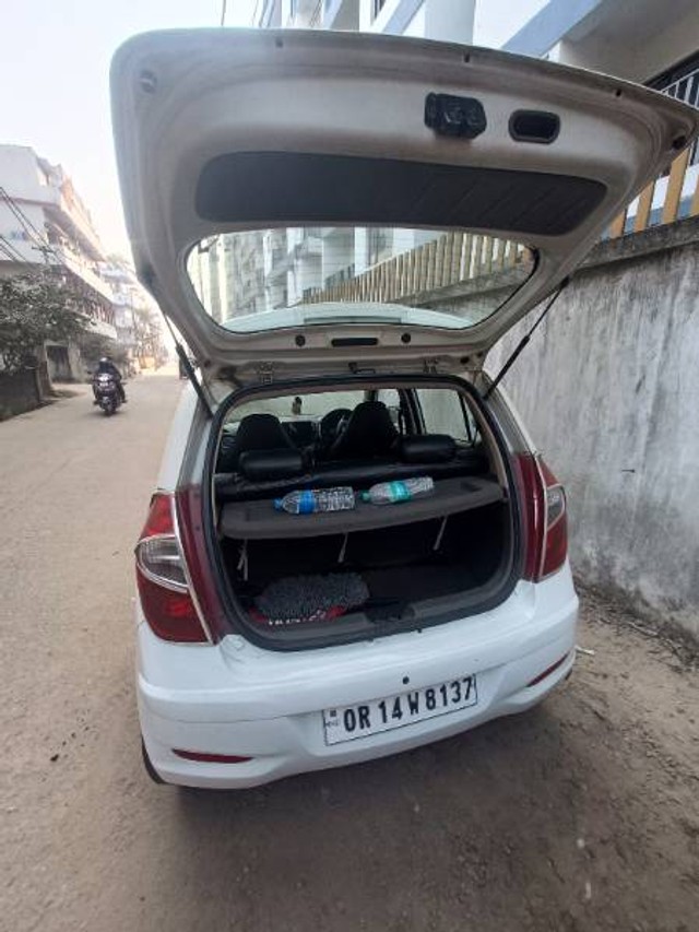 Second-hand 2011 Hyundai i10 Sportz for sale in Rourkela-4