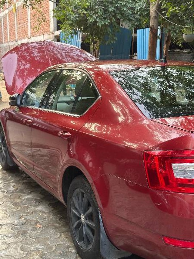 Second-hand 2017 Skoda Octavia 1.8 TSI AT L K for sale in Gurgaon-1