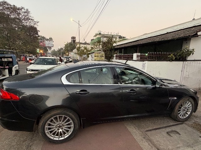 Second-hand 2013 Jaguar XF 2.2 Litre Luxury for sale in Jabalpur-3