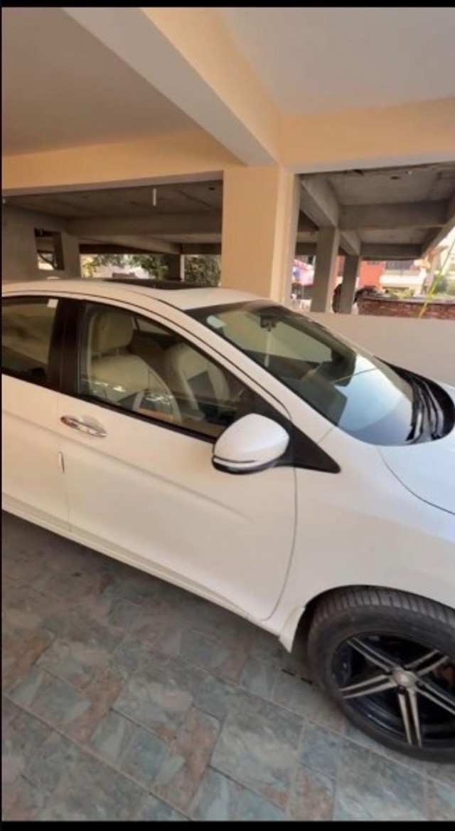 Second-hand 2018 Honda City i-VTEC VX for sale in Dehradun-1
