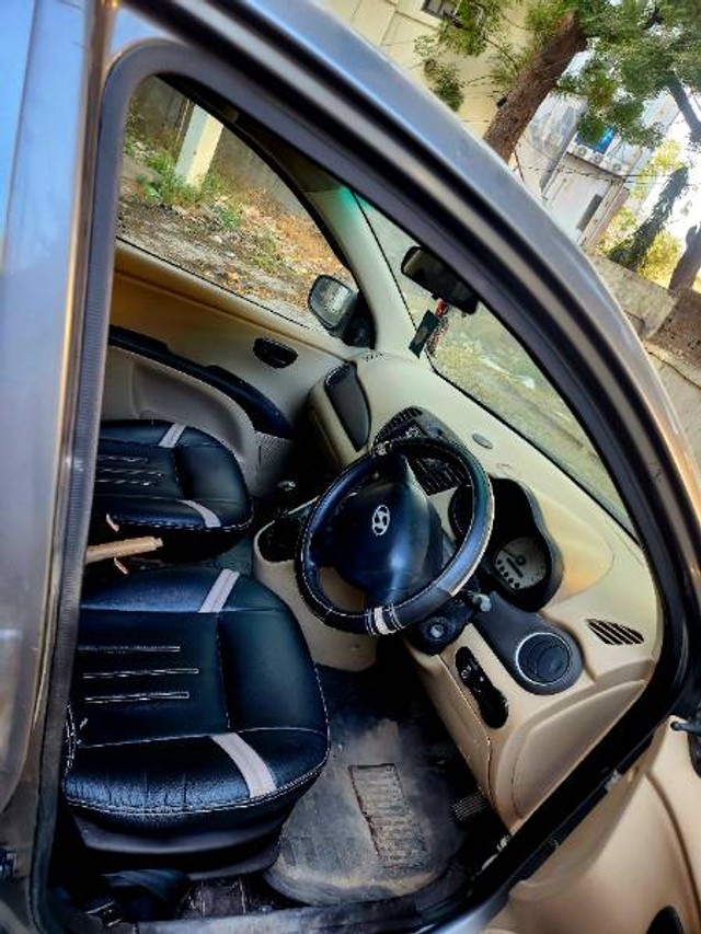 Second-hand 2010 Hyundai i10 Magna for sale in Patan-3