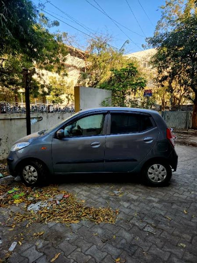 Second-hand 2010 Hyundai i10 Magna for sale in Patan-2