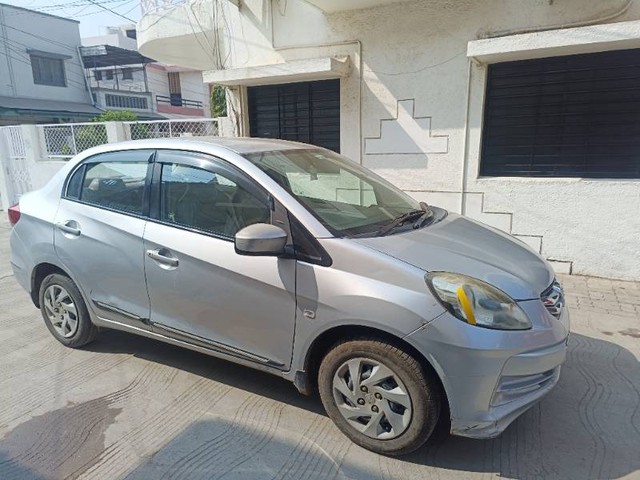 Second-hand 2013 Honda Amaze S i-Dtech for sale in Anand-12