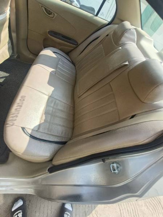 Second-hand 2013 Honda Amaze S i-Dtech for sale in Anand-9