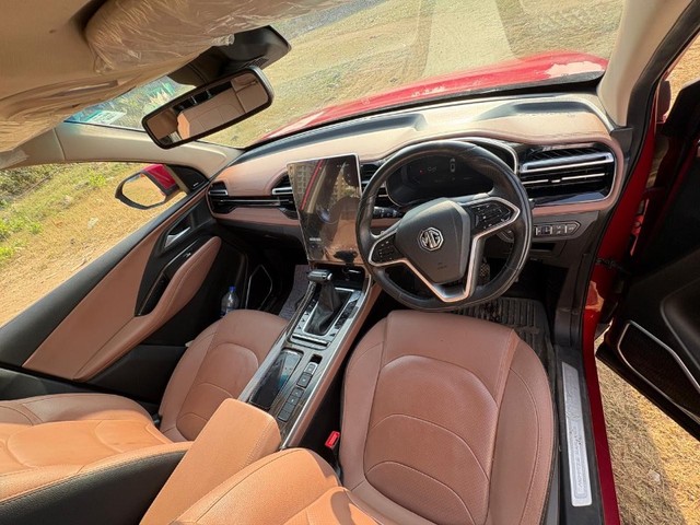 MG Hector Plus Savvy Pro CVT 2023-2025 Second-hand 2024 MG Hector Plus Savvy Pro CVT 2023-2025 for sale in Kalyan-4