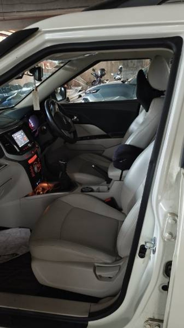 Second-hand 2022 Mahindra XUV300 W8 Option Diesel BSVI for sale in Nashik-2