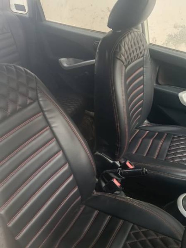 Second-hand 2012 Ford Figo Diesel ZXI for sale in Rewa-5