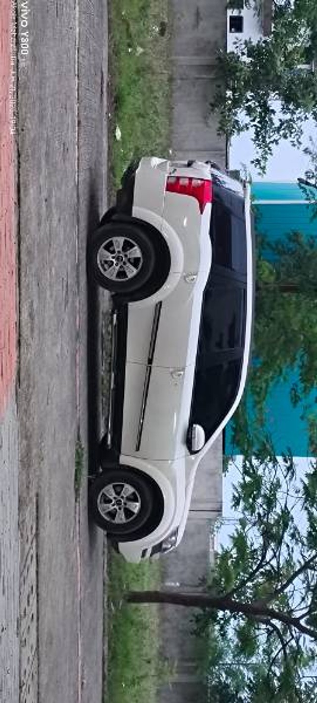 Second-hand 2013 Mahindra XUV500 W8 FWD for sale in Buldhana-5