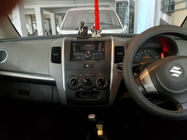 Second-hand 2012 Maruti Wagon R LXI BS IV for sale in Satara-3