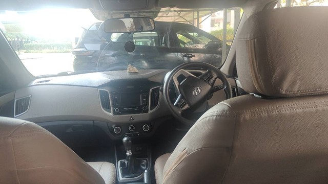 Hyundai Creta 1.4 CRDi S Second-hand 2017 Hyundai Creta 1.4 CRDi S for sale in Vapi-5