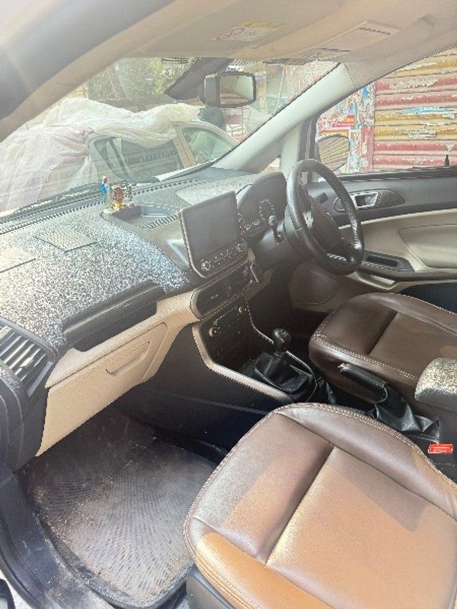 Second-hand 2020 Ford Ecosport 1.5 Petrol Titanium Plus for sale in New Delhi-3