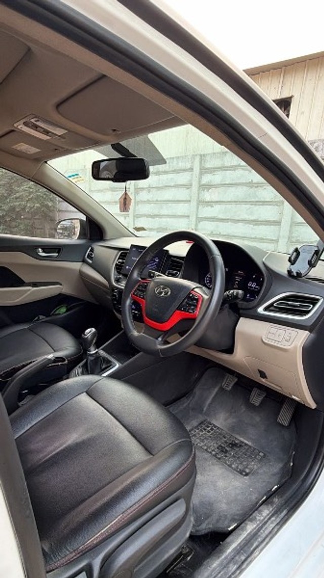 Second-hand 2020 Hyundai Verna SX Diesel for sale in Hyderabad-1