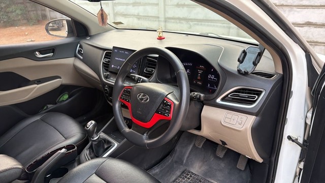 Second-hand 2020 Hyundai Verna SX Diesel for sale in Hyderabad-3