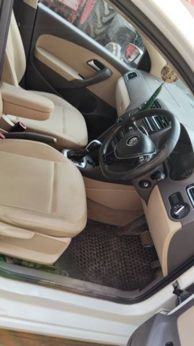 Second-hand 2018 Volkswagen Vento 1.5 TDI Highline Plus AT for sale in Gaya-9