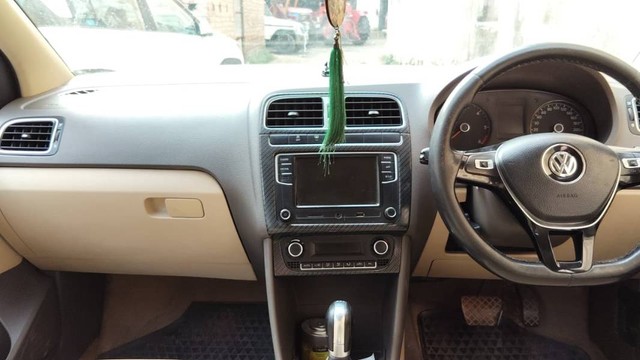 Second-hand 2018 Volkswagen Vento 1.5 TDI Highline Plus AT for sale in Gaya-2