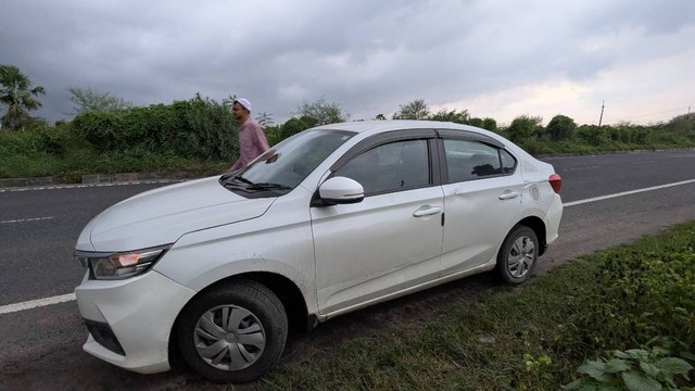 Second-hand 2021 Honda Amaze S Petrol for sale in Godhra-3