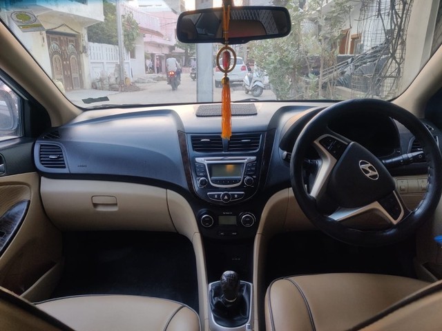 Second-hand 2013 Hyundai Verna 1.6 SX for sale in Satna-4