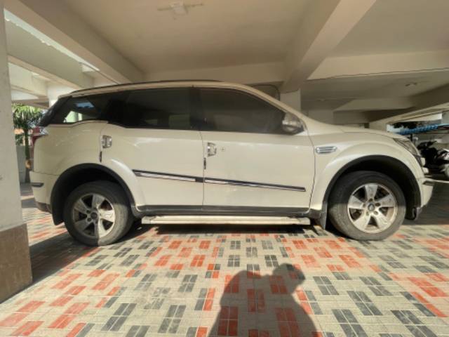 https://images10.gaadi.com/usedgaadi-sellcar/UsedCar/a68810dc-9528-4a57-a00b-60d4e1e81ff2/e685abe9-8a36-4a33-992d-90635bd1ef3f.jpeg?imwidth=6401