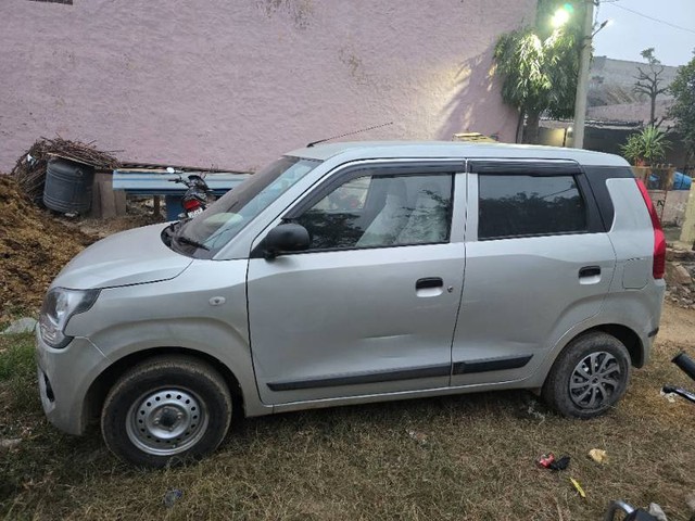 Second-hand 2021 Maruti Wagon R CNG LXI Opt for sale in New Delhi-2