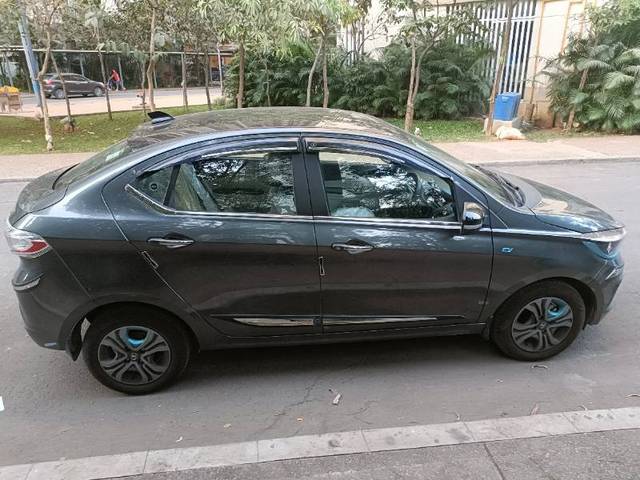 https://images10.gaadi.com/usedgaadi-sellcar/UsedCar/a68bb543-63a3-49ee-b007-4d906840a536/5b4c4fc4-c617-4a4e-8f62-a0b86f08eb09.jpg?imwidth=6401