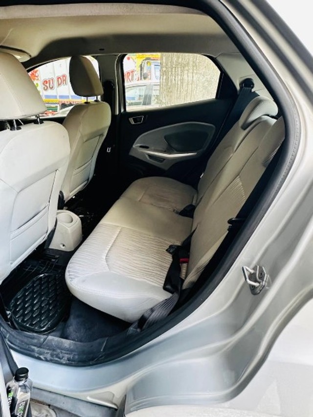 Second-hand 2016 Ford Ecosport 1.5 Petrol Titanium Plus BSIV for sale in New Delhi-1