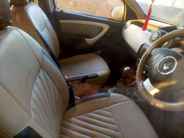 Second-hand 2014 Renault Duster RXL AWD for sale in Balesar-4