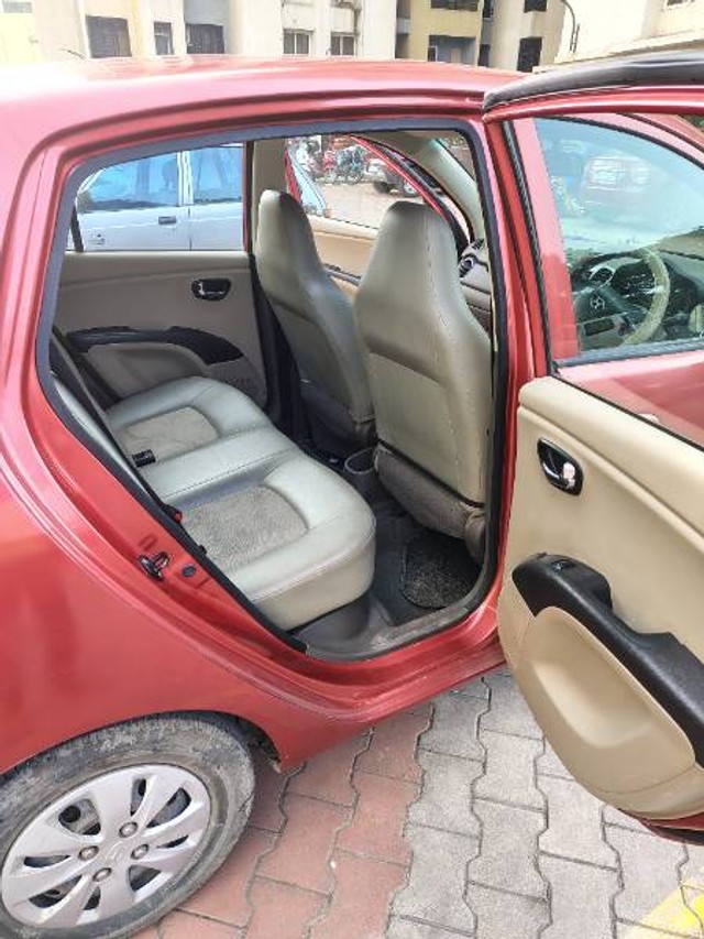 Second-hand 2011 Hyundai i10 Magna for sale in Tiruvallur-4